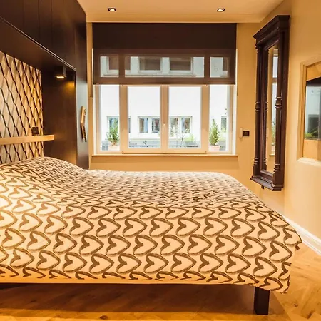 F2 Les Parmentiers Apartment *